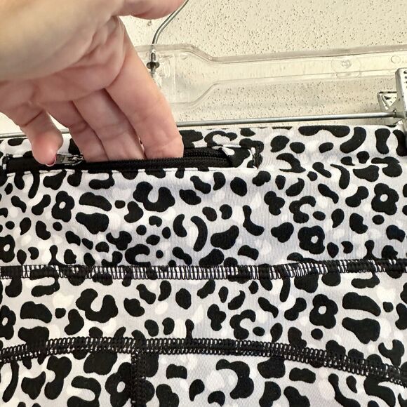 Nike Dri Fit Snow Leapard Tight 3/4 Length Leggings Small - Picture 6 of 9